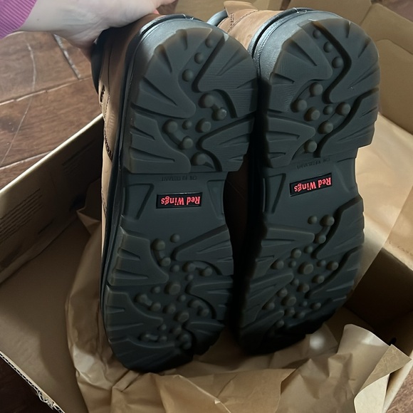 Men’s Size 13 Non-Metallic Toe, Waterproof 2240 Red Wing Work Boots NIB - Picture 4 of 9